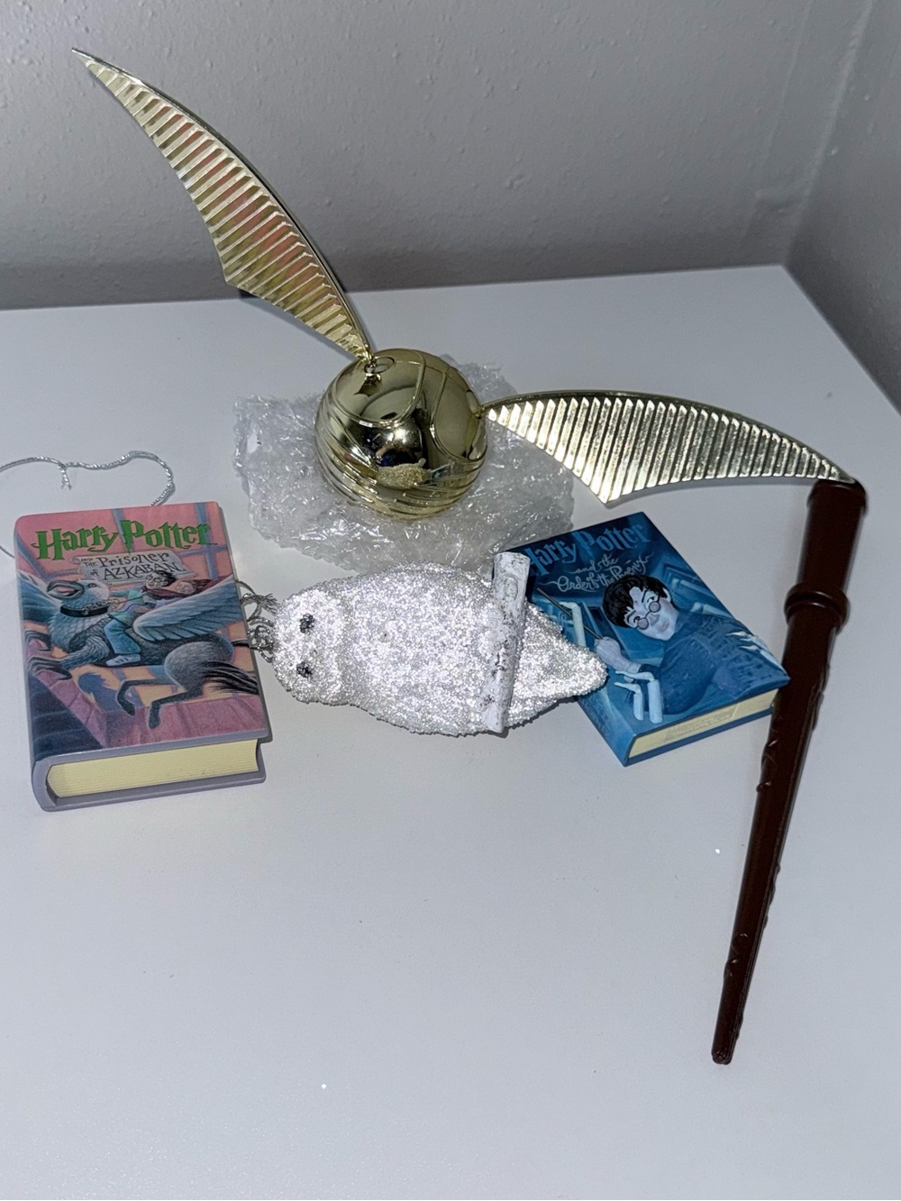 Harry Potter Ornaments Golden Snitch, 2 Books, Owl and a Wand